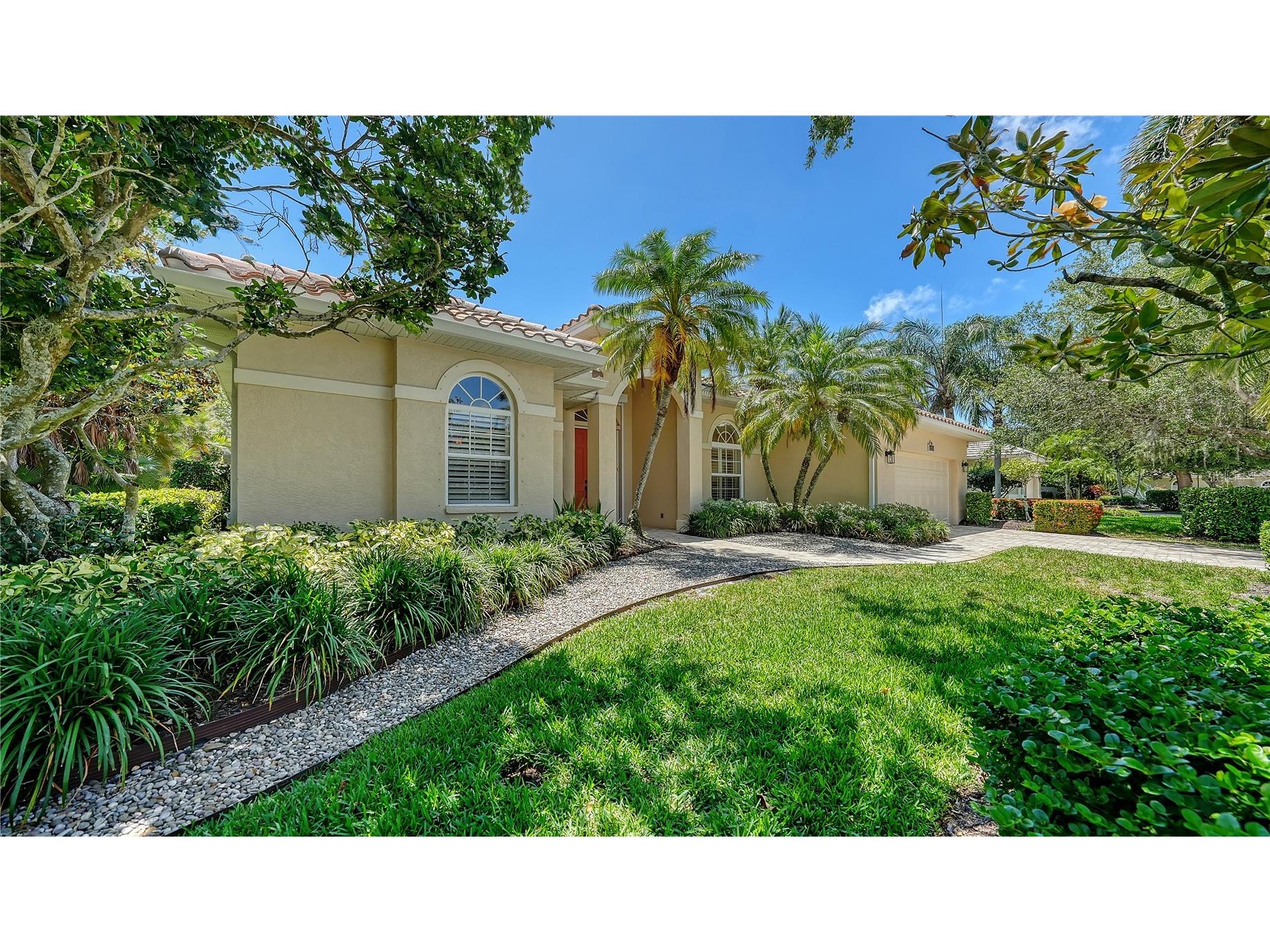 4956 Sabal Lake Circle Sarasota FL 34238 A4693032 image1