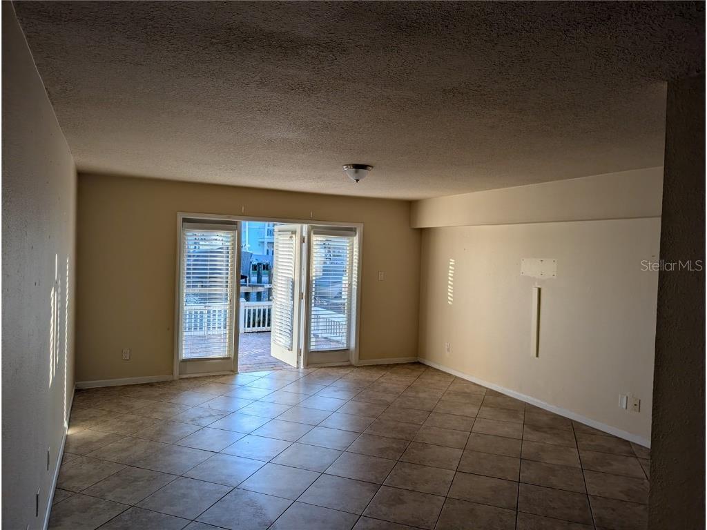 4957 Cobia Drive SE Saint Petersburg FL 33705 TB8454104 image11
