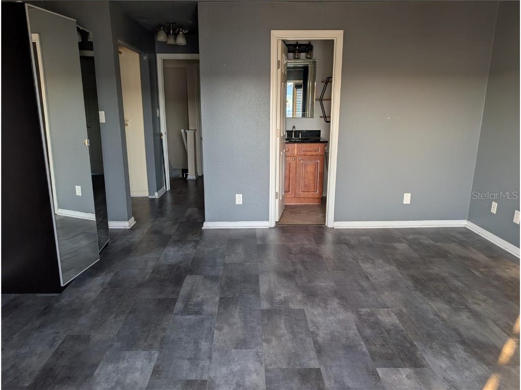 4957 Cobia Drive SE Saint Petersburg FL 33705 TB8454104 image16