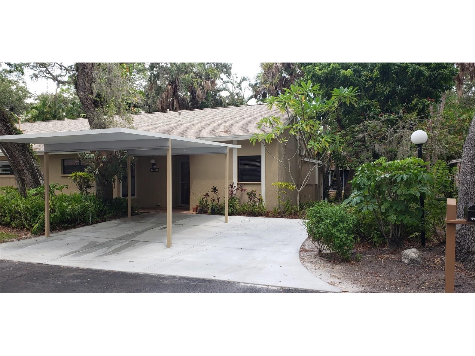4958 Village Gardens Drive #144 Sarasota FL 34234 A4582430 image1