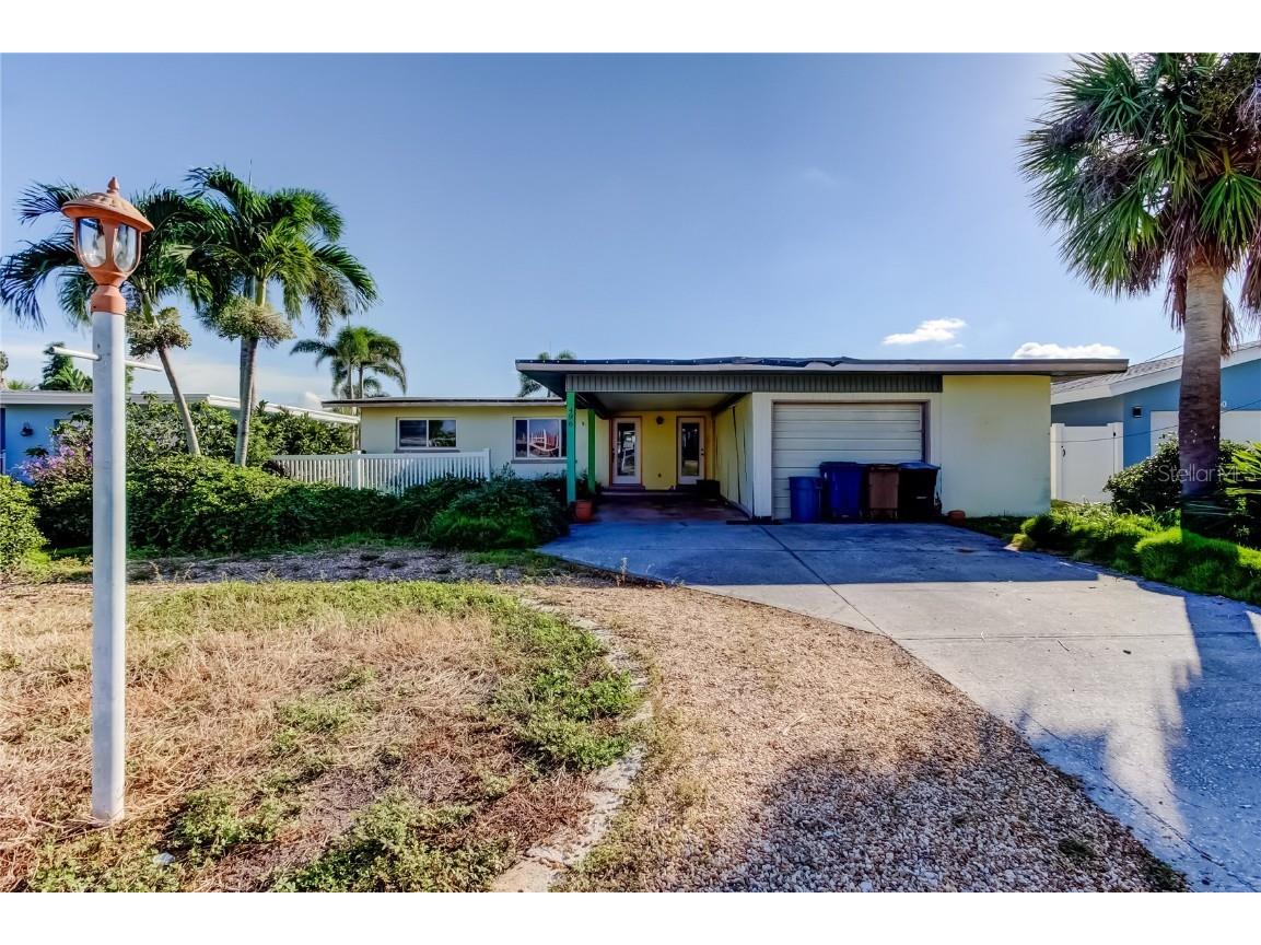 496 20th Avenue Indian Rocks Beach FL 33785 - INTRACOASTAL WATERWAY TB8423440 image1