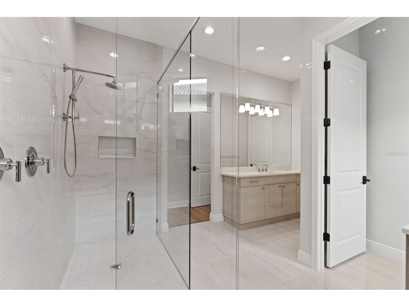 496 Bocelli Drive North Venice FL 34275 TB8482319 image45
