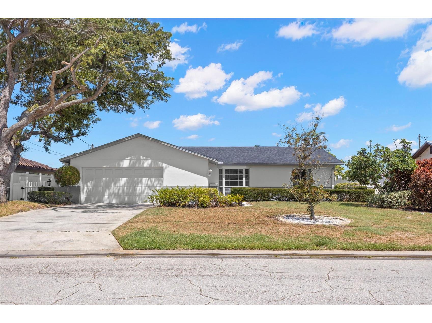 4960 Dover Street NE Saint Petersburg FL 33703 TB8522392 image1