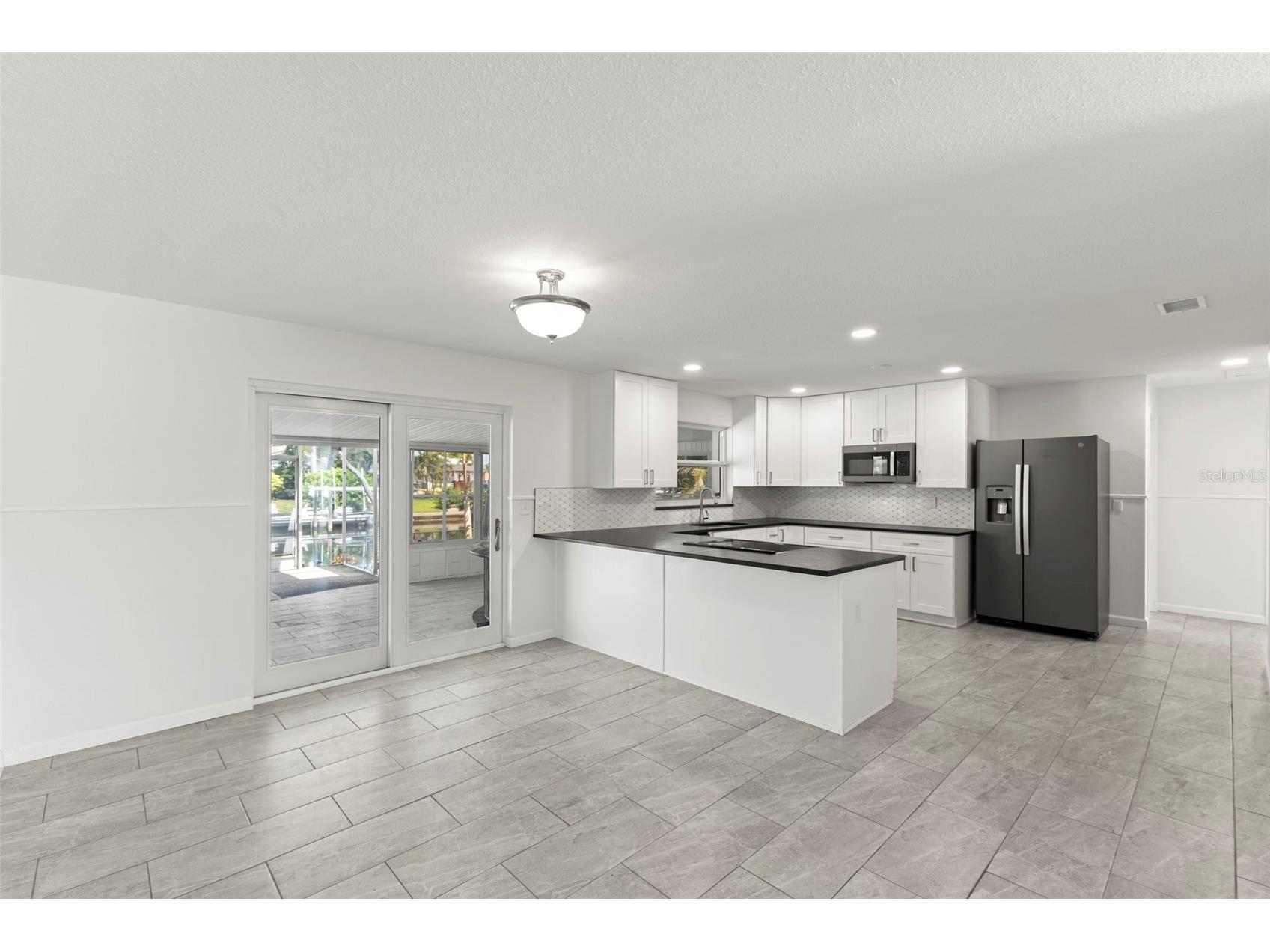 4960 Dover Street NE Saint Petersburg FL 33703 TB8522392 image8