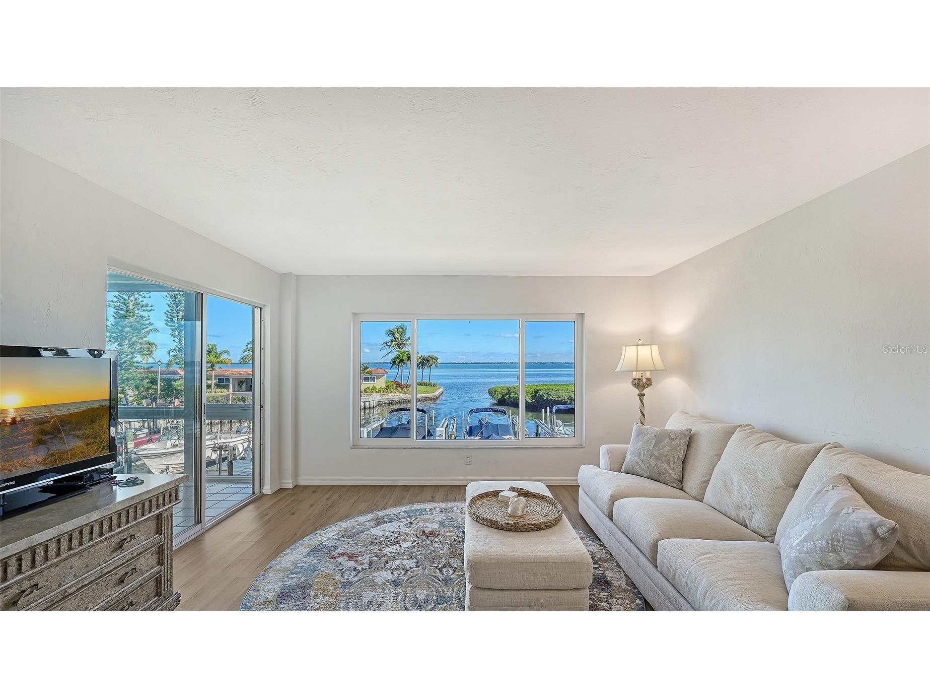 4960 Gulf Of Mexico Drive #204 Longboat Key FL 34228 A4677420 image2