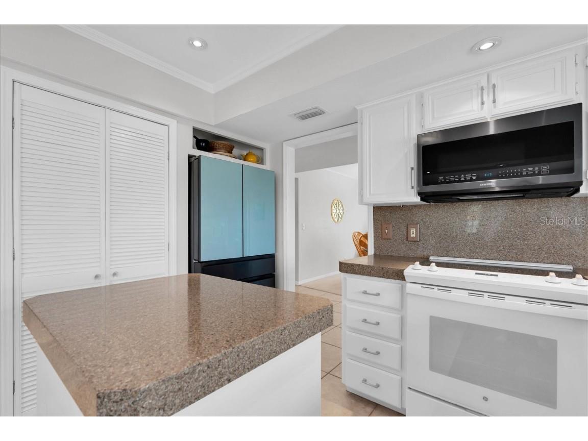 4961 61st Avenue S Saint Petersburg FL 33715 TB8451116 image16