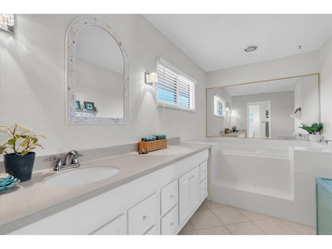 4961 61st Avenue S Saint Petersburg FL 33715 TB8451116 image30