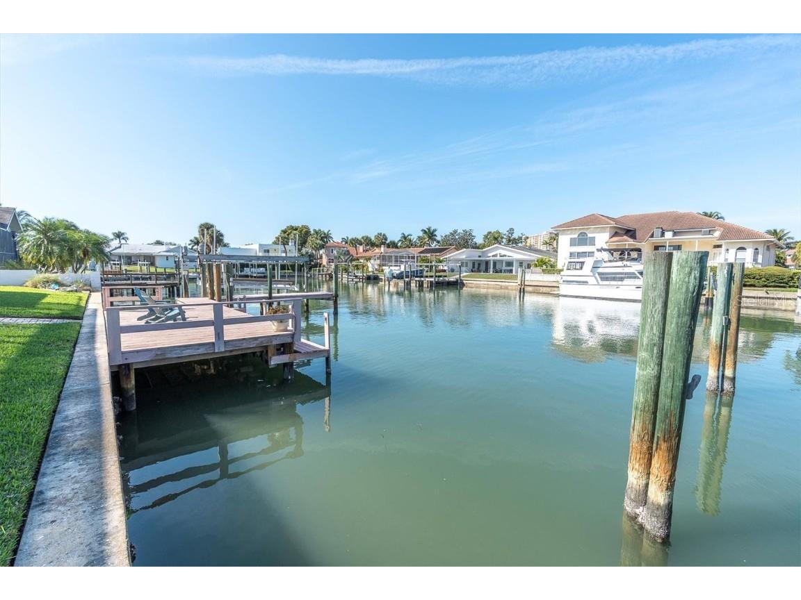 4961 61st Avenue S Saint Petersburg FL 33715 TB8451116 image52