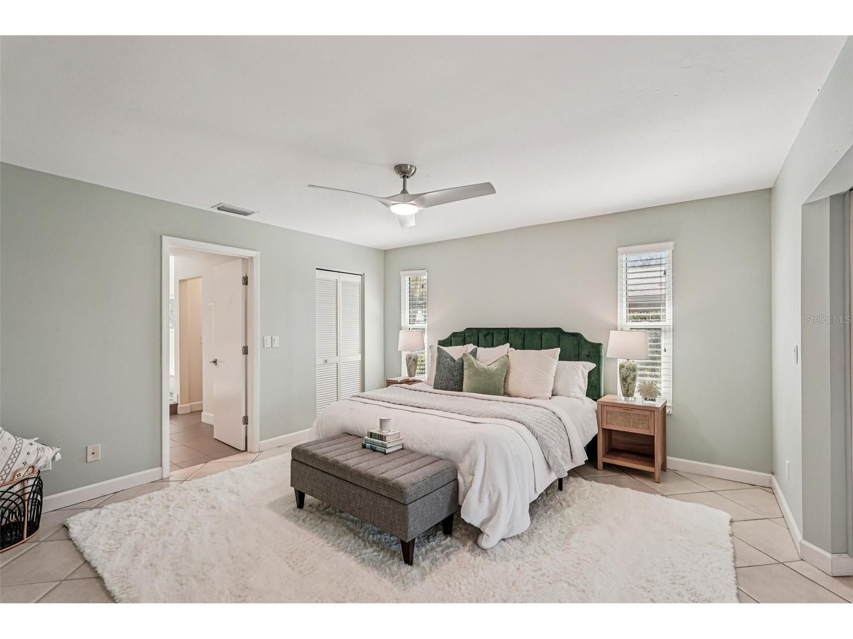 4963 Rutland Gate Sarasota FL 34235 A4674641 image20