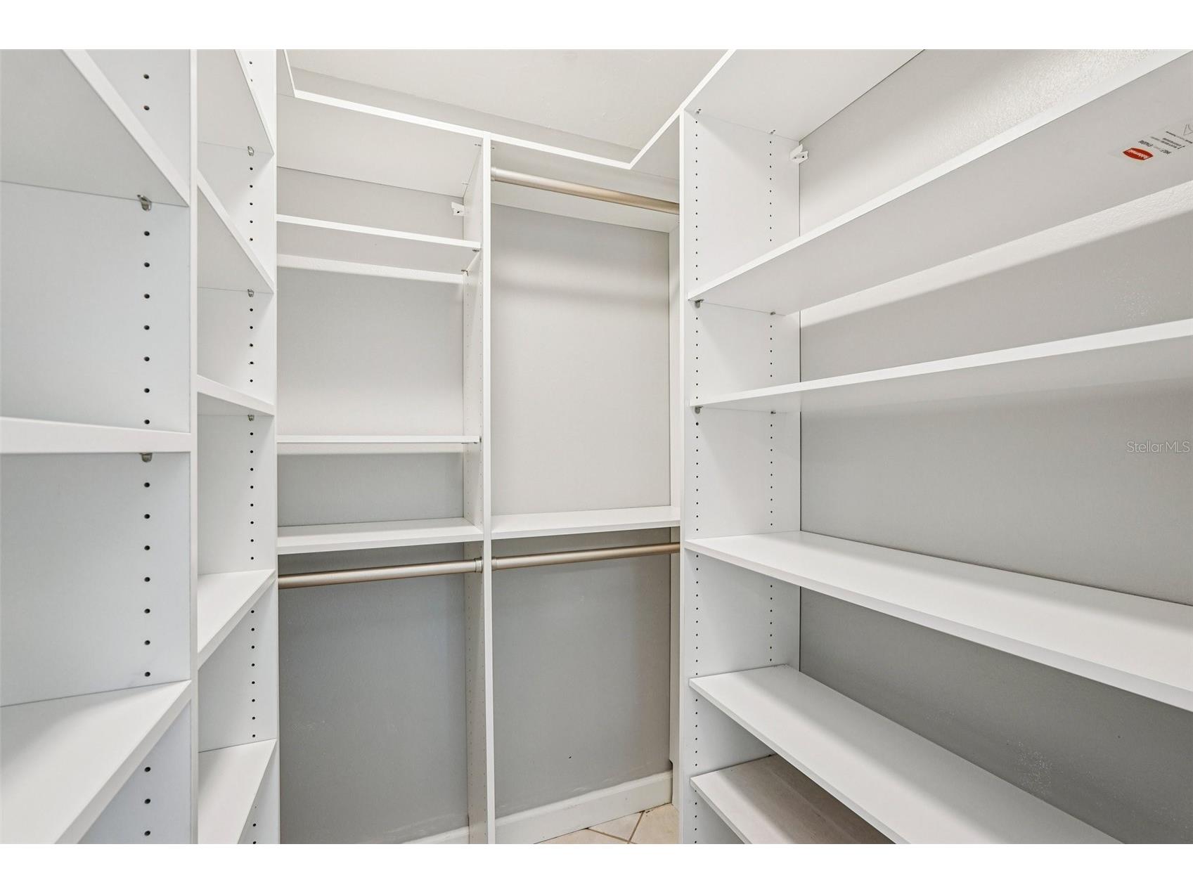 4963 Rutland Gate Sarasota FL 34235 A4674641 image24