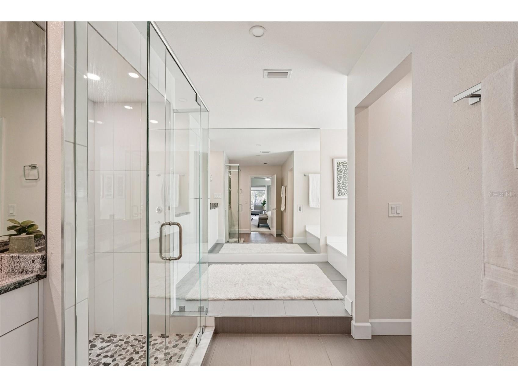 4963 Rutland Gate Sarasota FL 34235 A4674641 image25