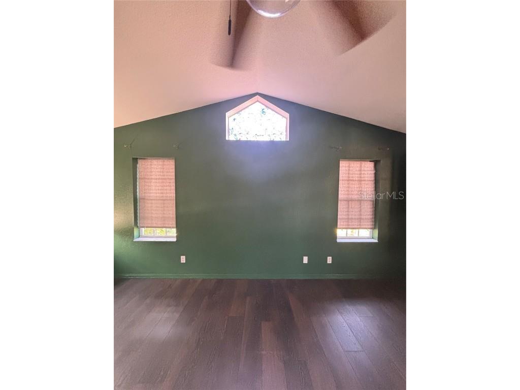 4964 44th Avenue N Saint Petersburg FL 33709 A4660363 image8