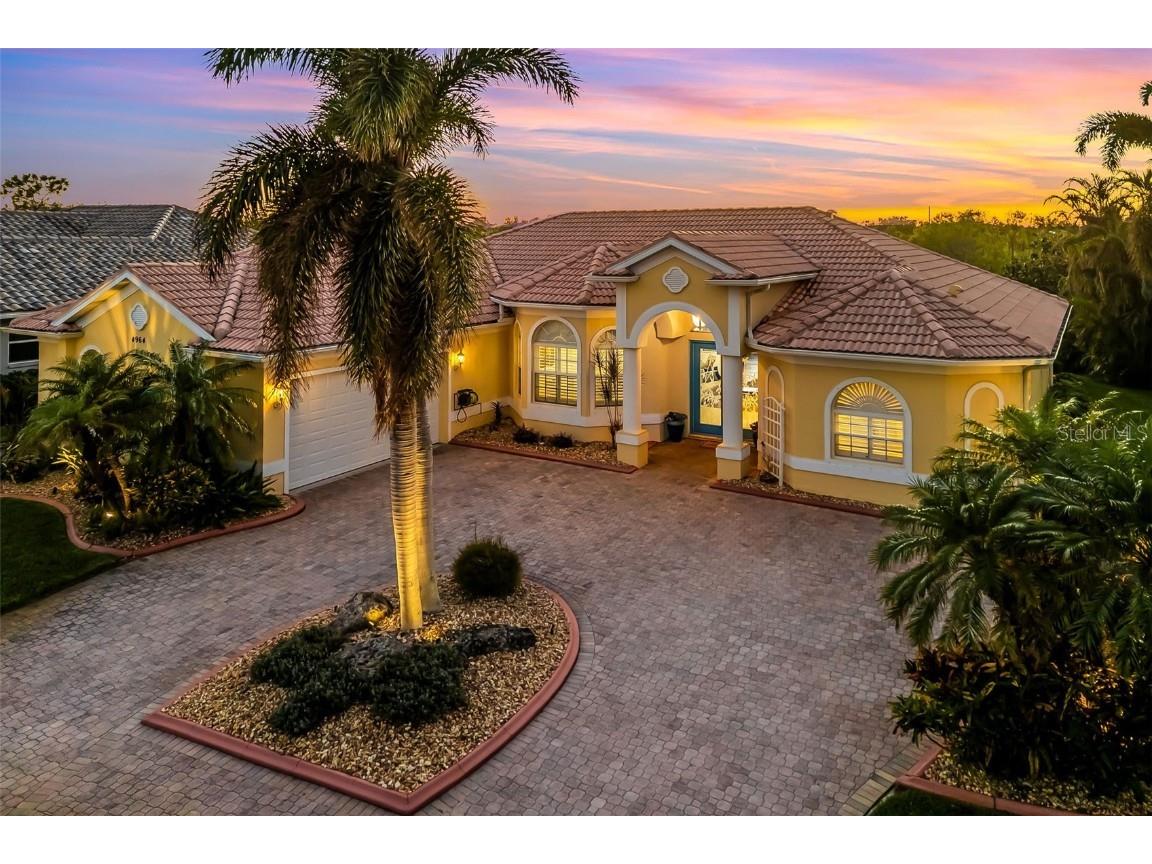 4964 Bella Terra Drive Venice FL 34293 A4629753 image1