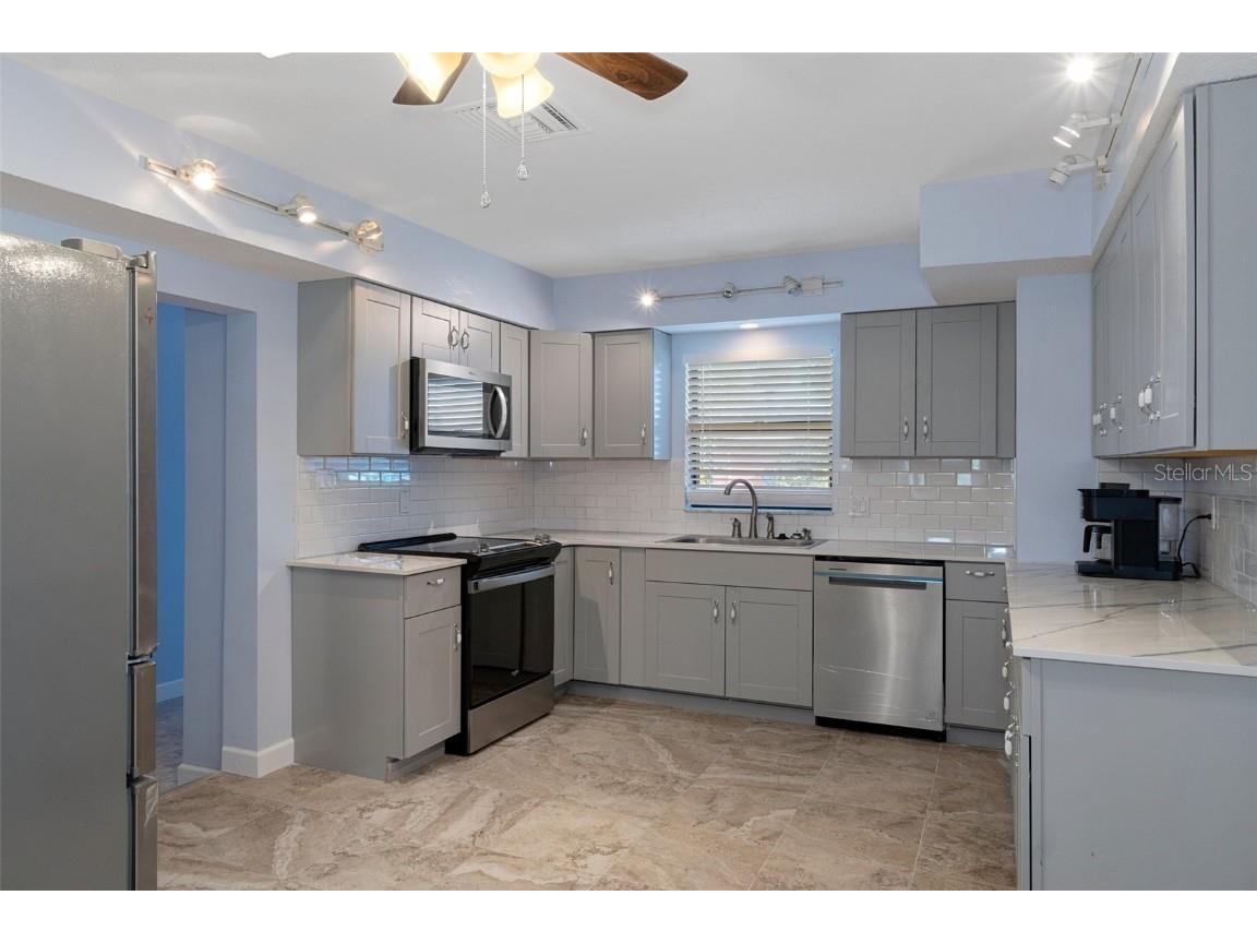 4964 Cedarbrook Lane Hernando Beach FL 34607 W7881819 image6