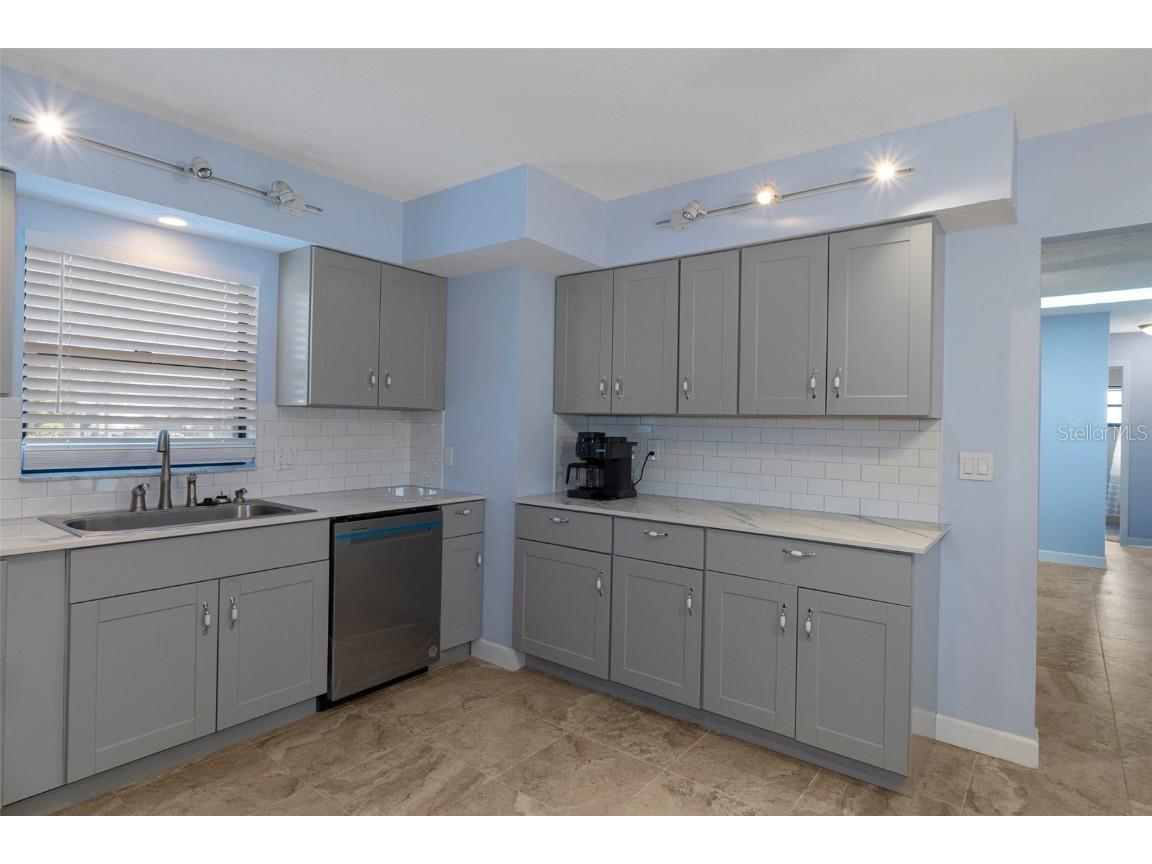 4964 Cedarbrook Lane Hernando Beach FL 34607 W7881819 image8