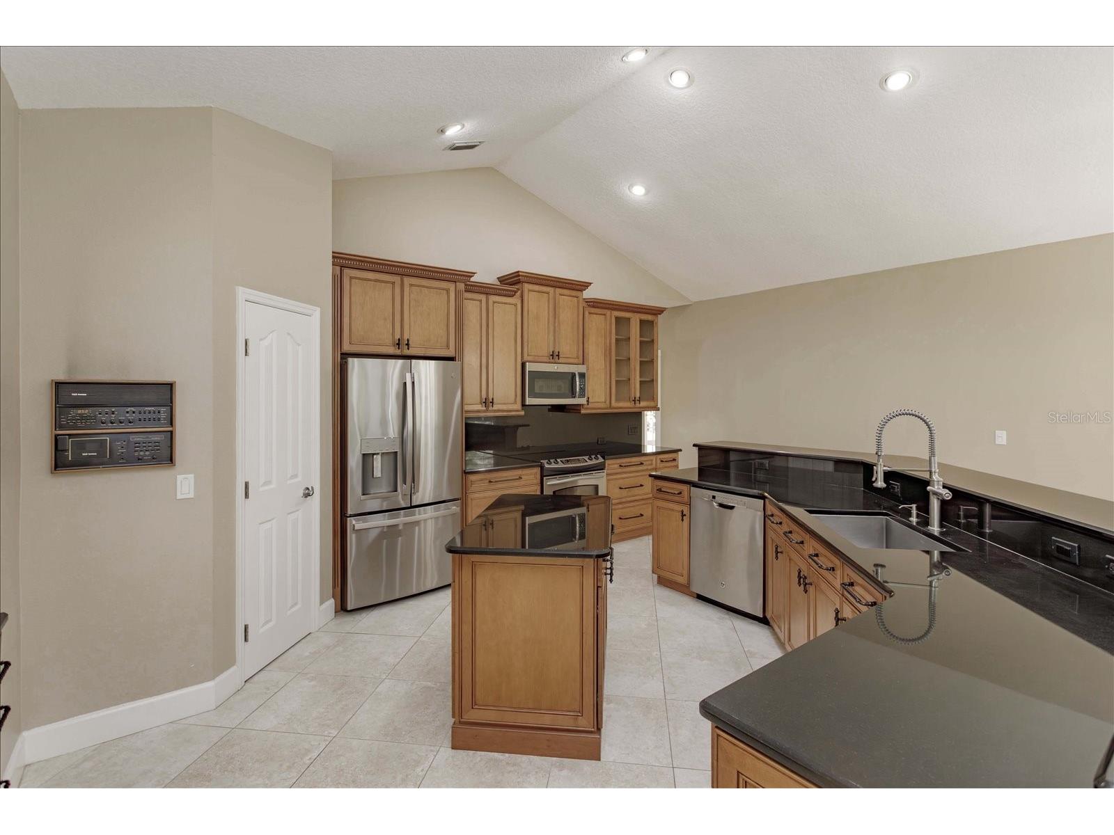 4965 Shoreline Circle Sanford FL 32771 O6408881 image17