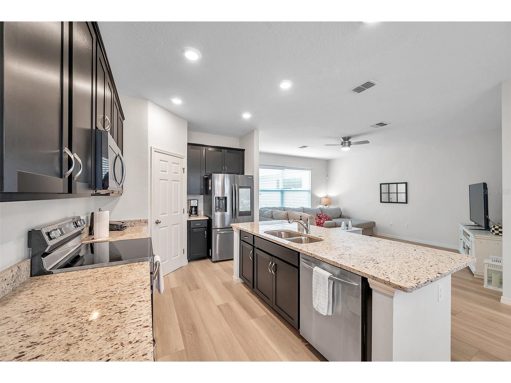 4966 Avalon Park Boulevard Wesley Chapel FL 33545 TB8498283 image16