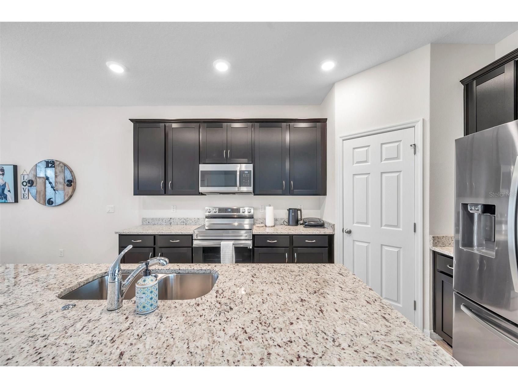4966 Avalon Park Boulevard Wesley Chapel FL 33545 TB8498283 image21