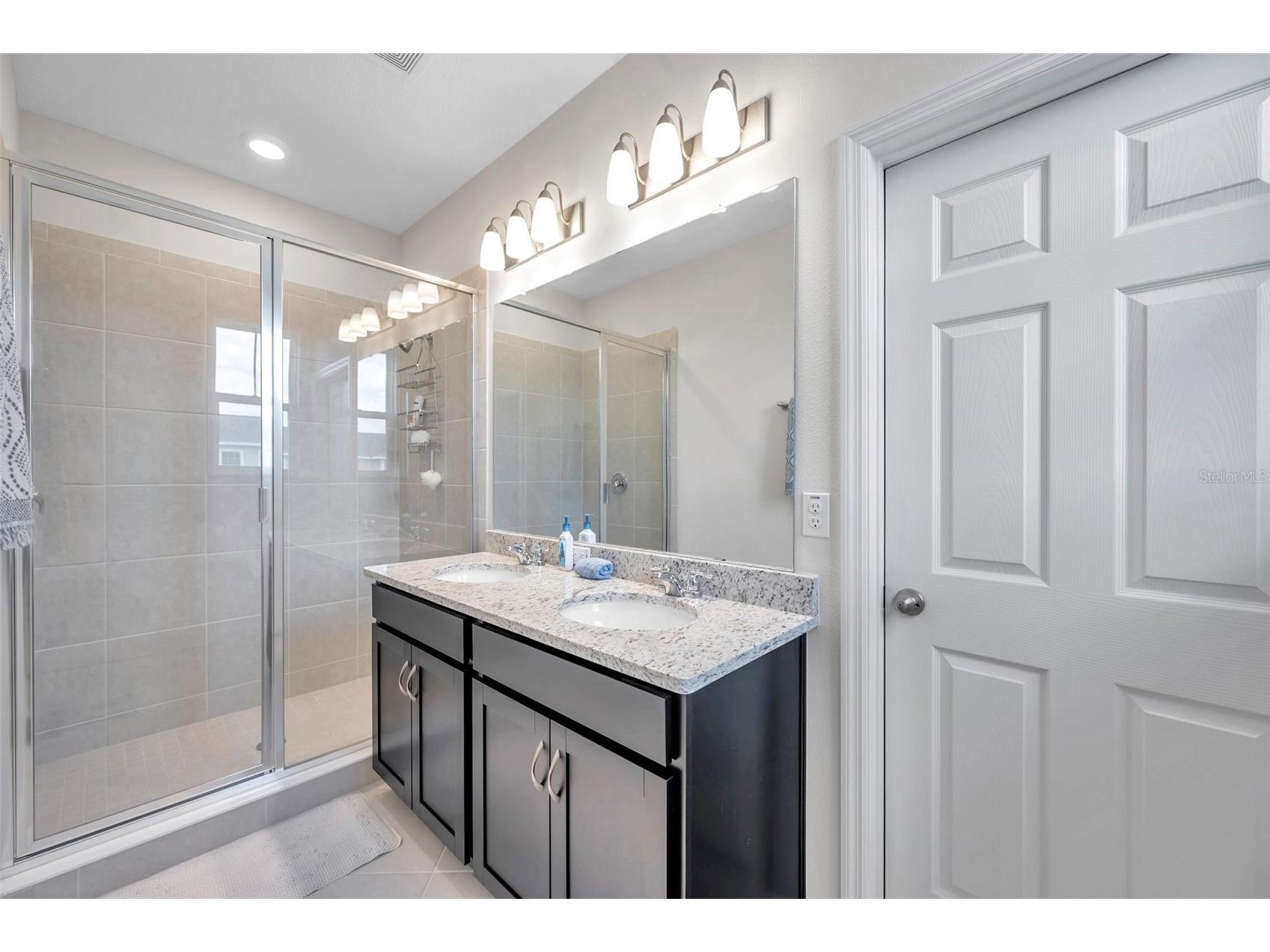 4966 Avalon Park Boulevard Wesley Chapel FL 33545 TB8498283 image37