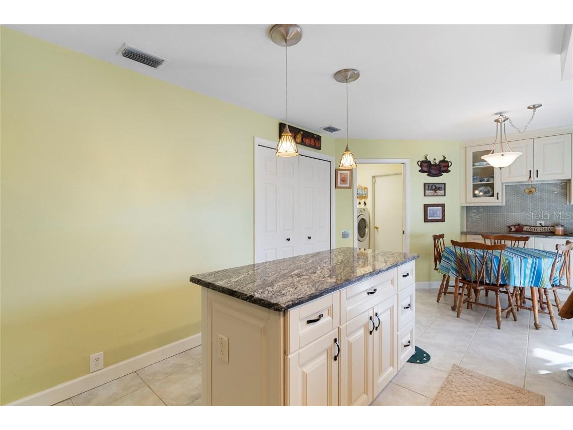 4966 Clubview Court E Bradenton FL 34203 A4671056 image23