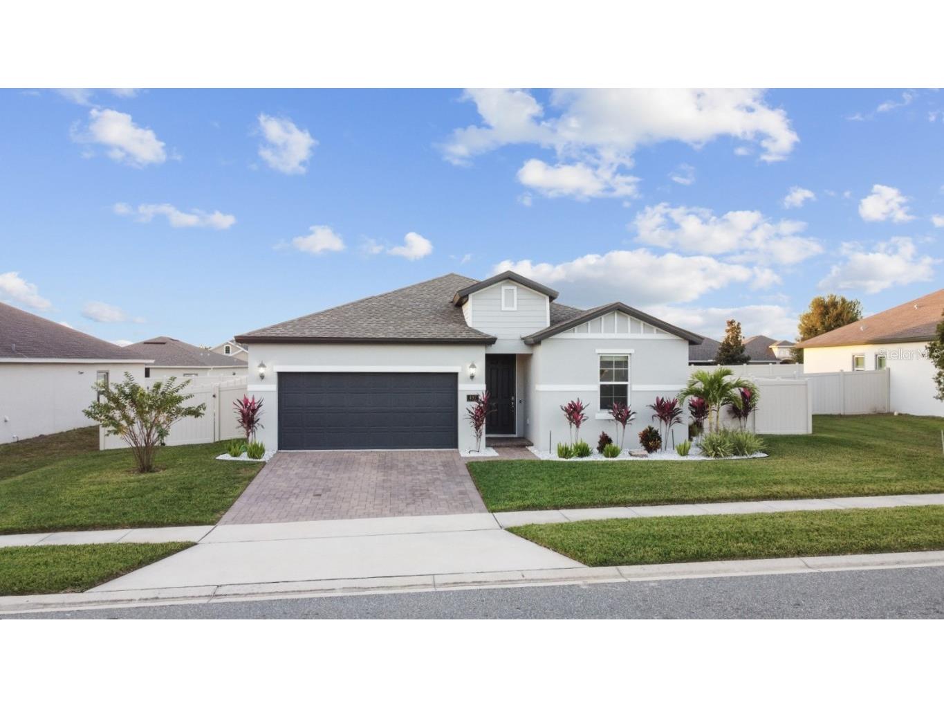 497 Bellissimo Pl Howey In The Hills FL 34737 O6162880 image1