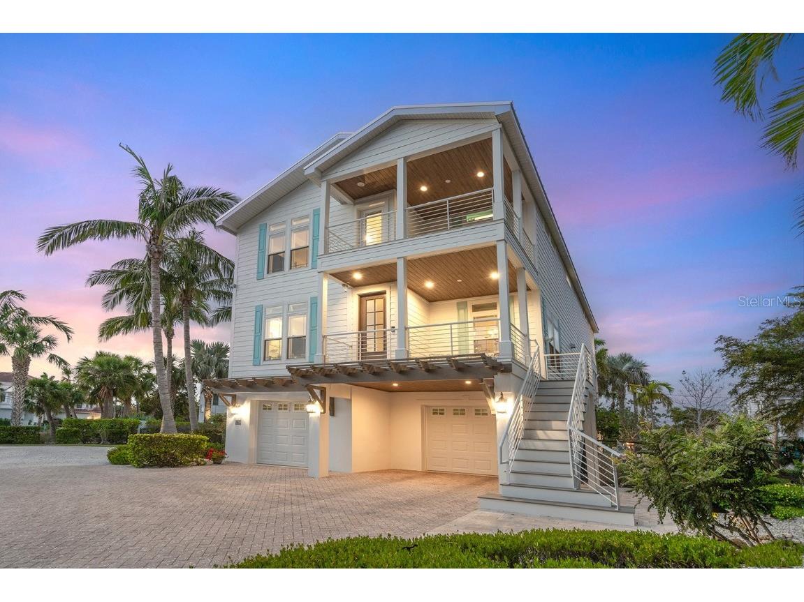 497 Island Circle Sarasota FL 34242 A4647686 image1