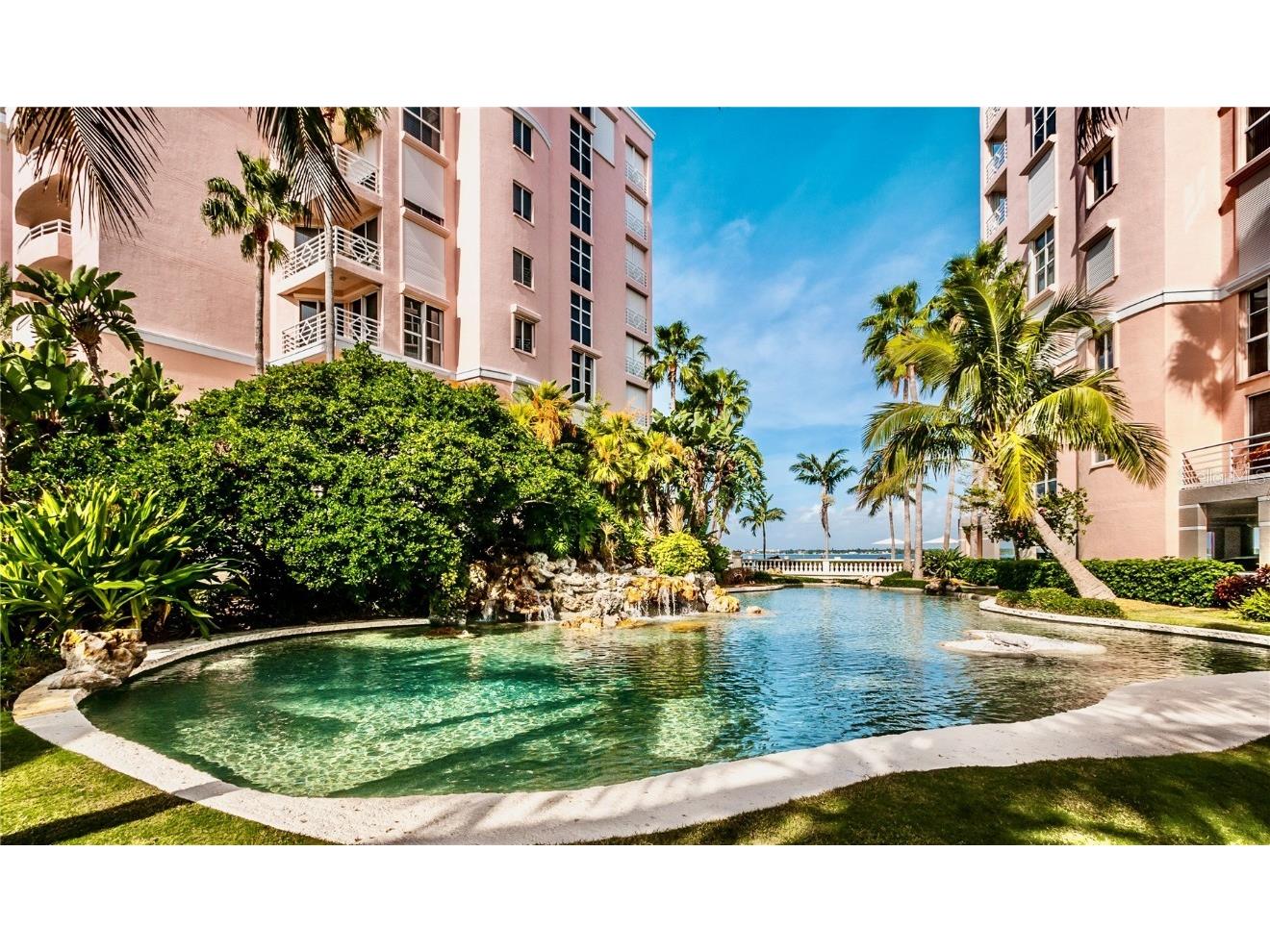 4971 Bacopa Lane S #101 Saint Petersburg FL 33715 - BOCA CIEGA BAY U8184477 image1