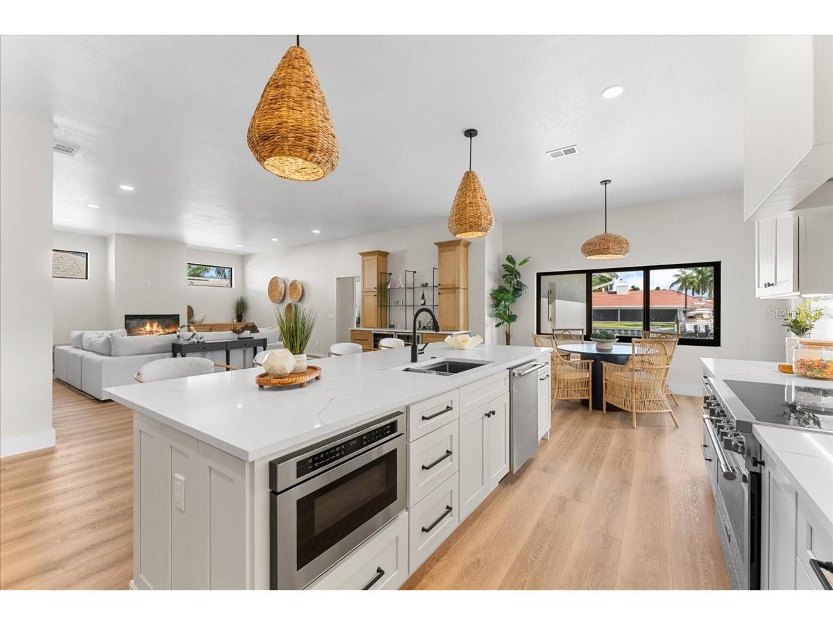 4973 60th Avenue S Saint Petersburg FL 33715 TB8528306 image12