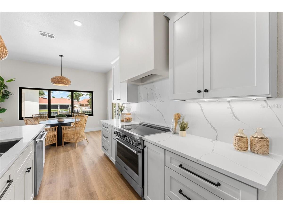 4973 60th Avenue S Saint Petersburg FL 33715 TB8528306 image14