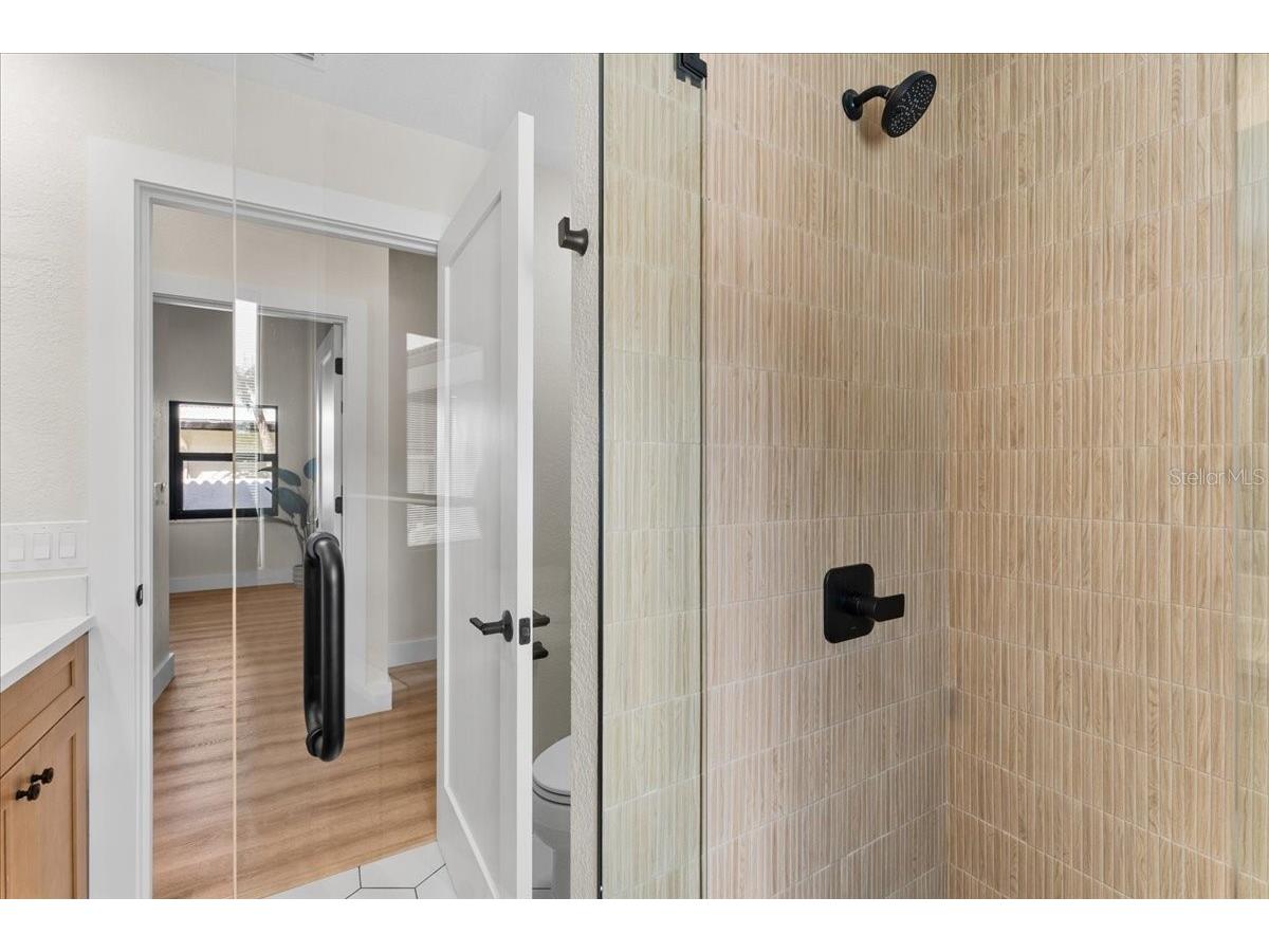 4973 60th Avenue S Saint Petersburg FL 33715 TB8528306 image50