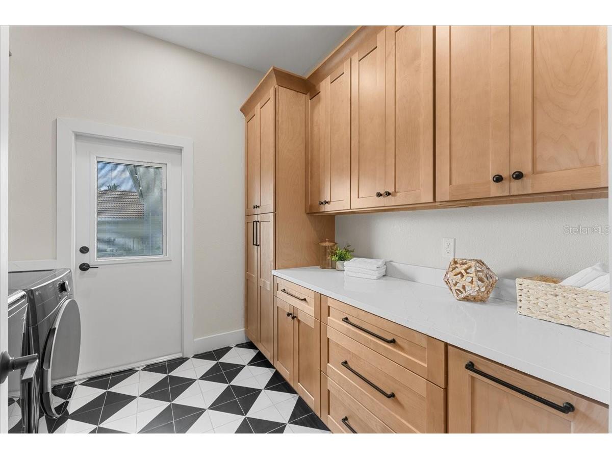 4973 60th Avenue S Saint Petersburg FL 33715 TB8528306 image56