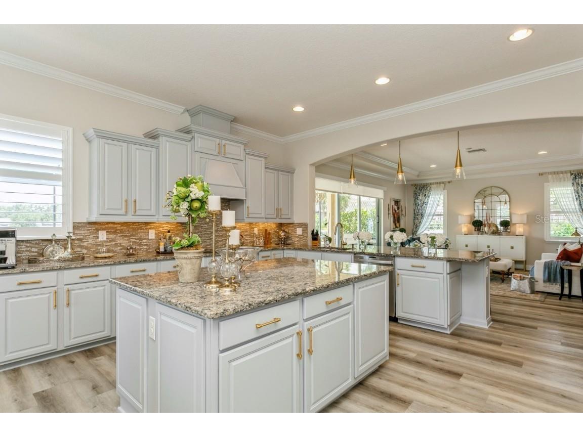 4973 Antiquity Way Sarasota FL 34240 TB8393886 image16