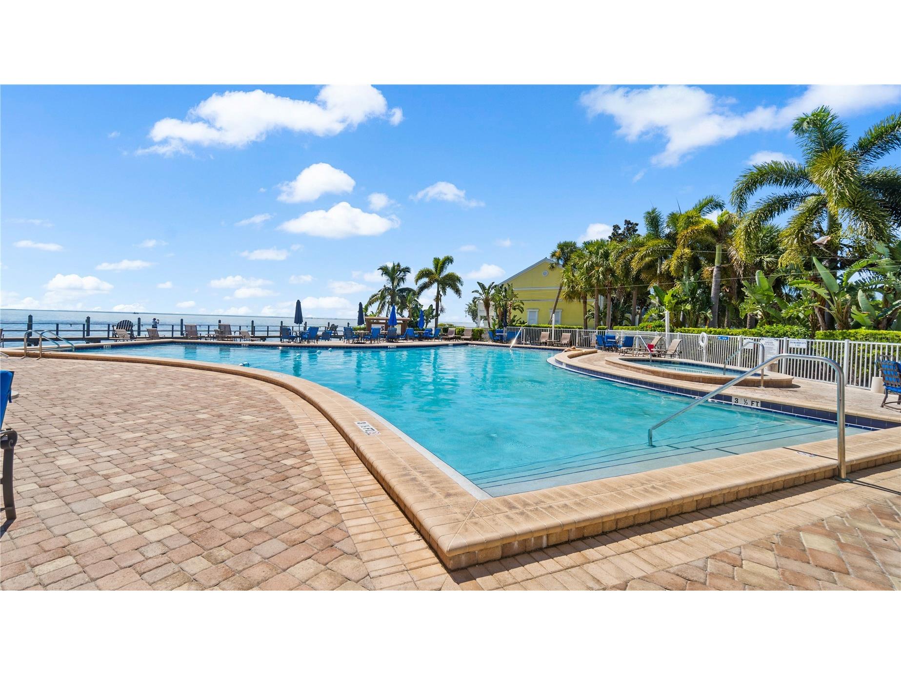 4974 Coquina Key Drive SE Saint Petersburg FL 33705 - TAMPA BAY TB8417843 image41
