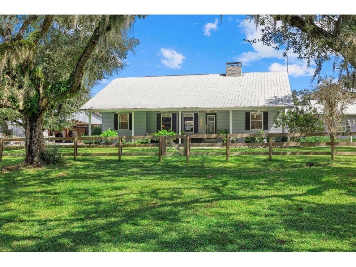 4976 253rd Street E Myakka City FL 34251 A4626437 image1