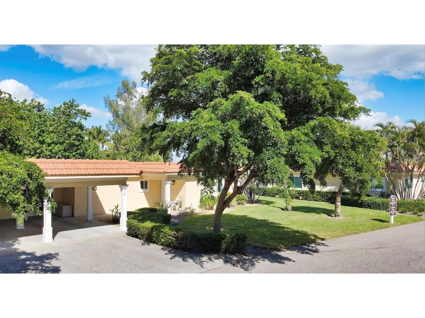 4976 Gulf Of Mexico Drive #VILLA 18 Longboat Key FL 34228 - SARASOTA BAY/ICW/CANAL A4665034 image1