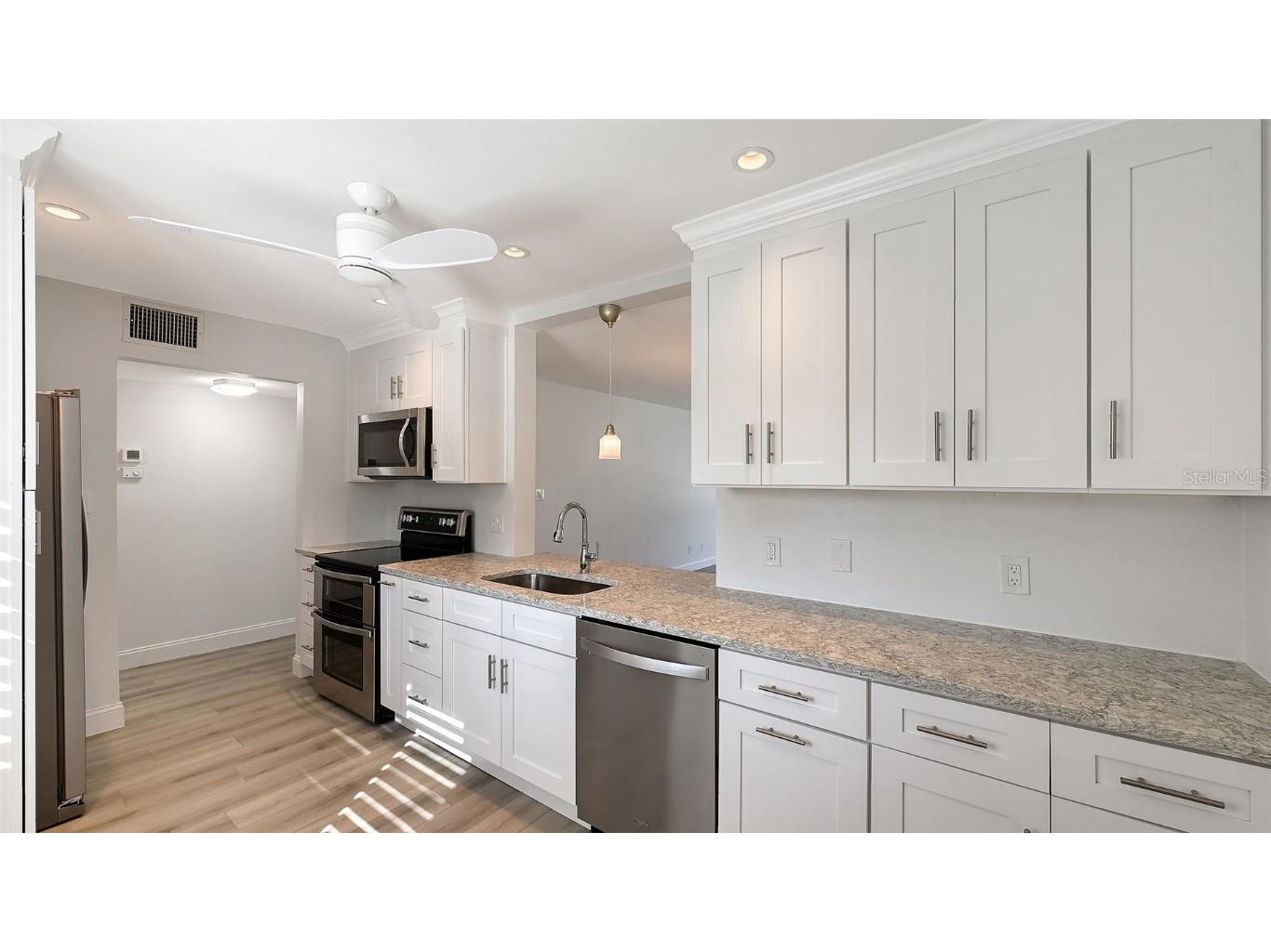 4976 Gulf Of Mexico Drive #VILLA 18 Longboat Key FL 34228 - SARASOTA BAY/ICW/CANAL A4665034 image9