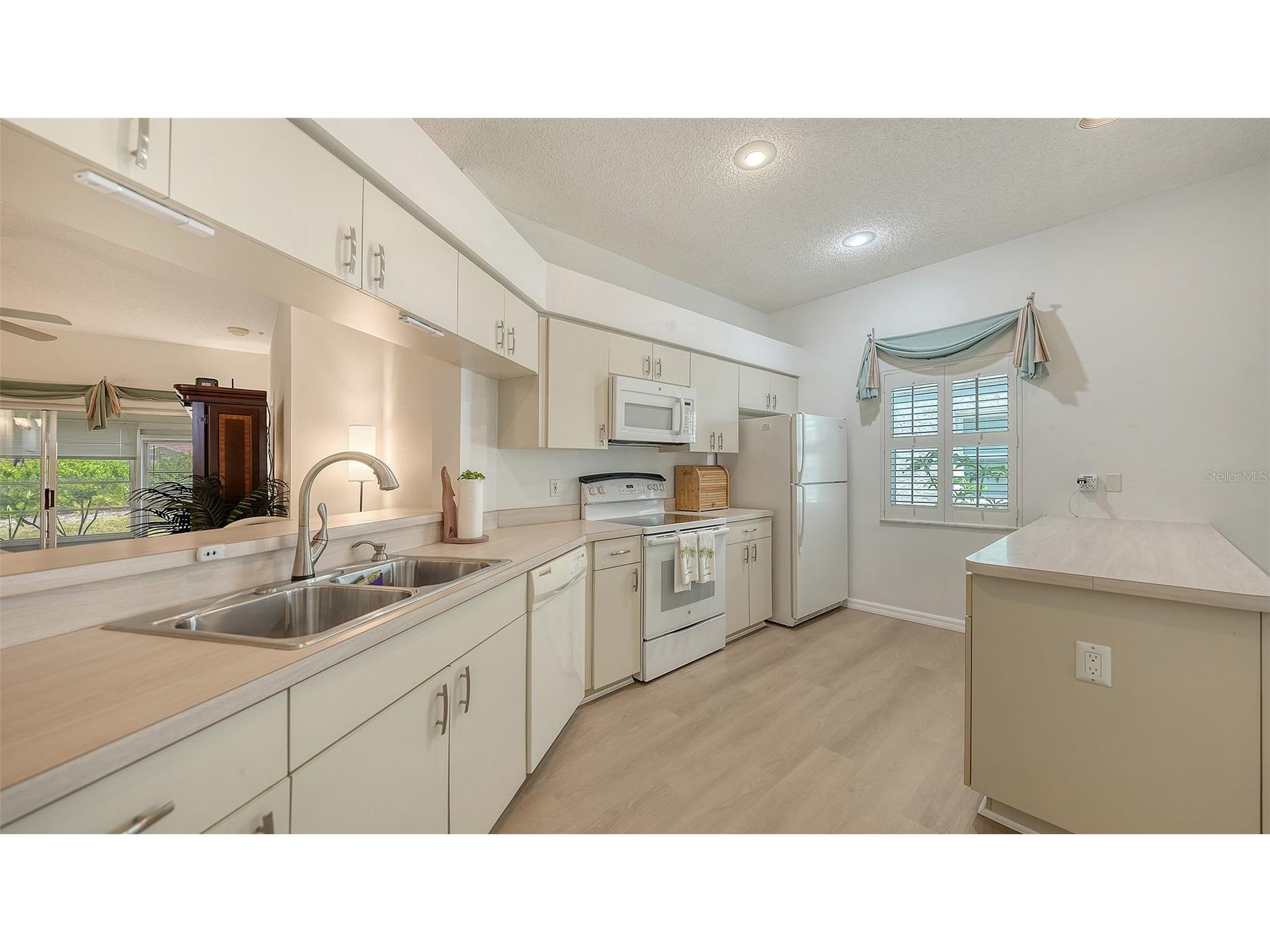 4977 Tamarack Trail Venice FL 34293 A4678220 image22
