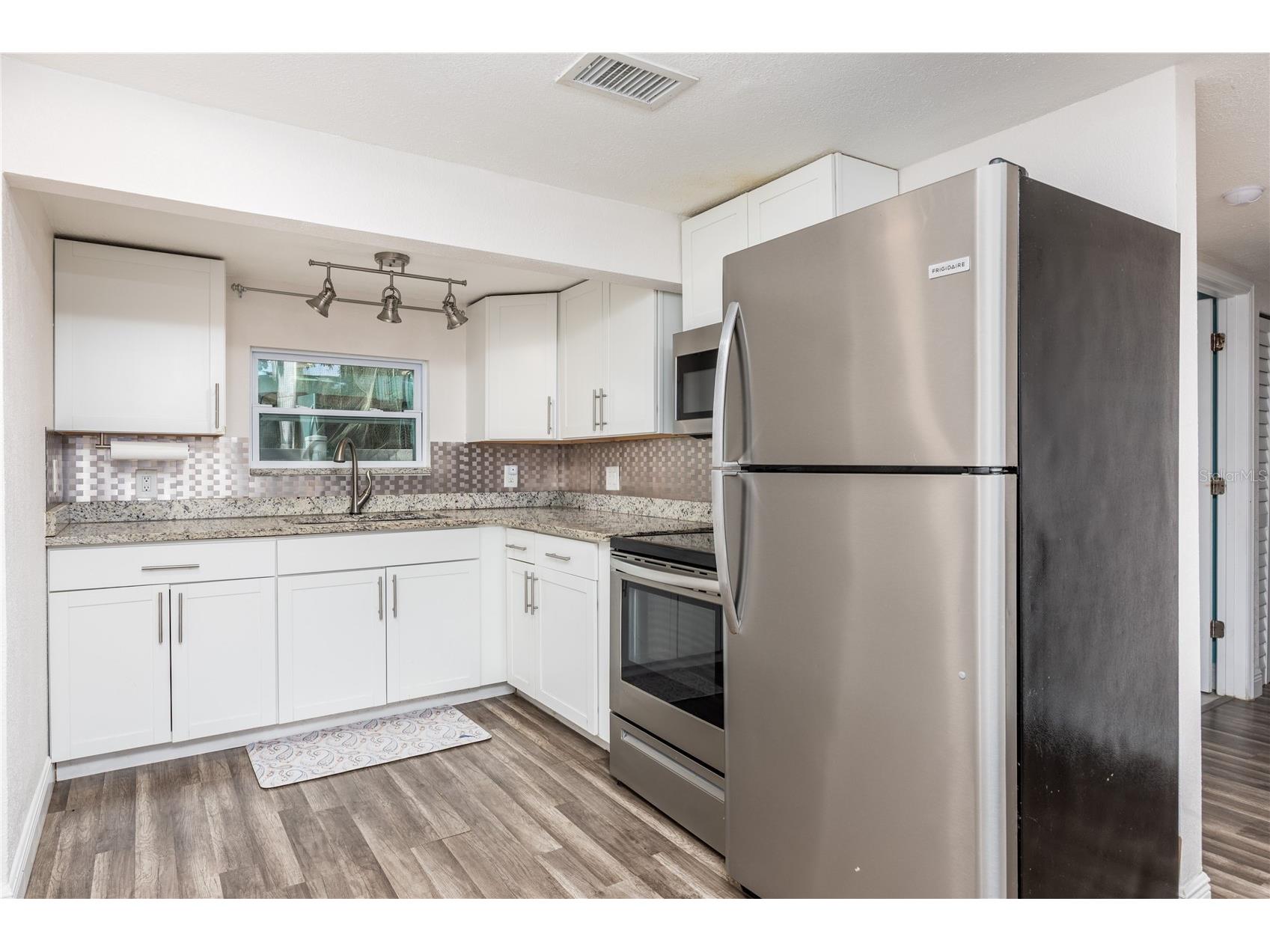 4978 71st Street N Saint Petersburg FL 33709 TB8512419 image3