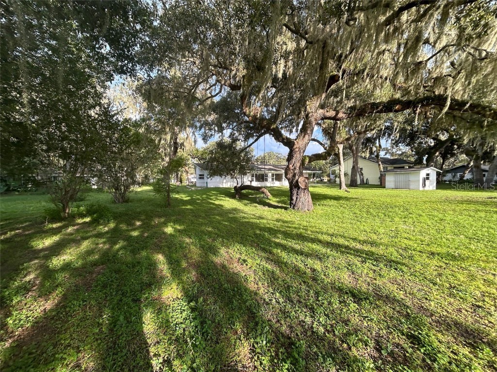 4979 Lakewood Drive Dade City FL 33523 - Lake Geneva TB8419730 image16