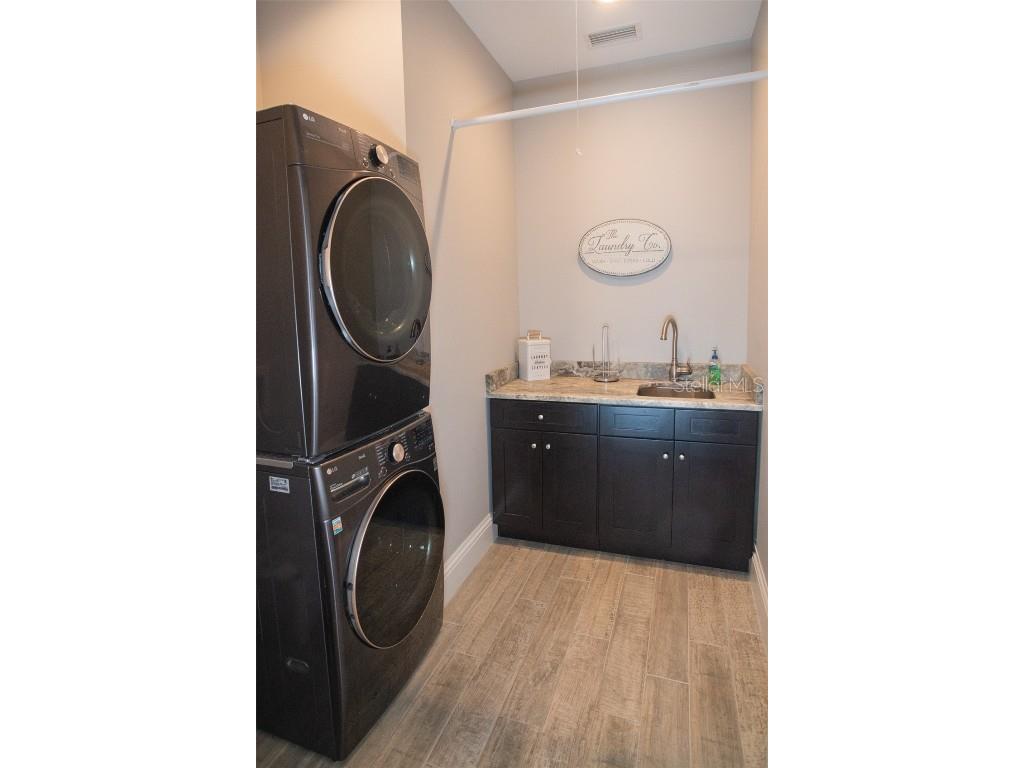 498 Magnolia Avenue Palm Harbor FL 34683 TB8422588 image39