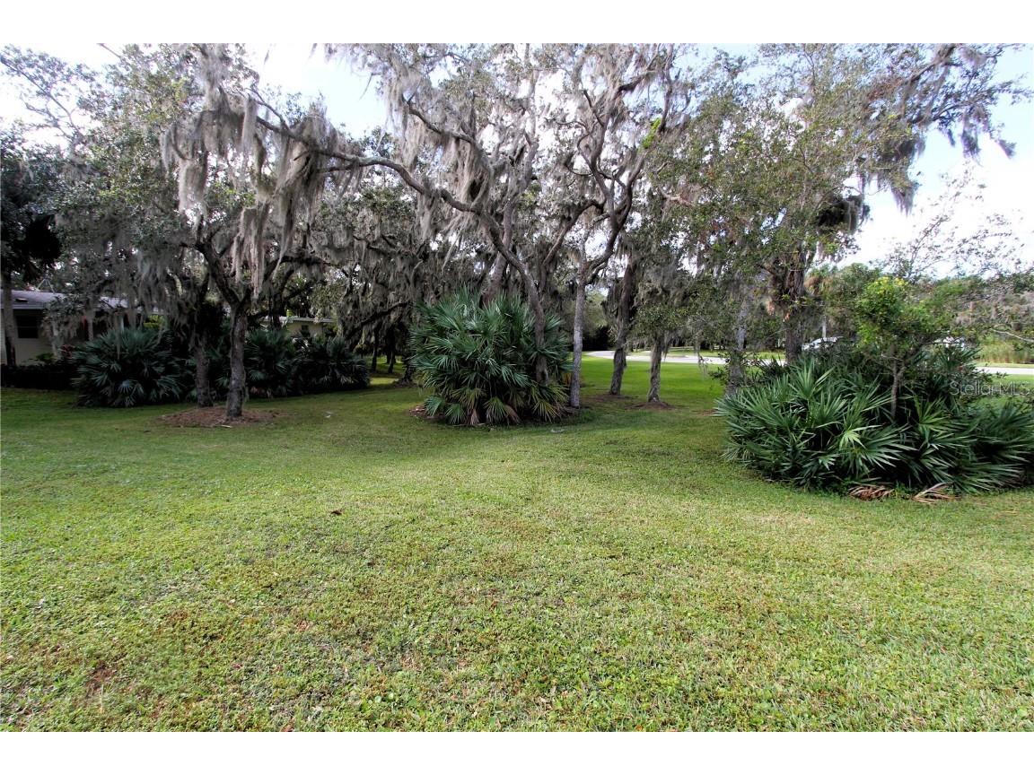 498 Sioux Boulevard Oak Hill FL 32759 NS1083012 image2