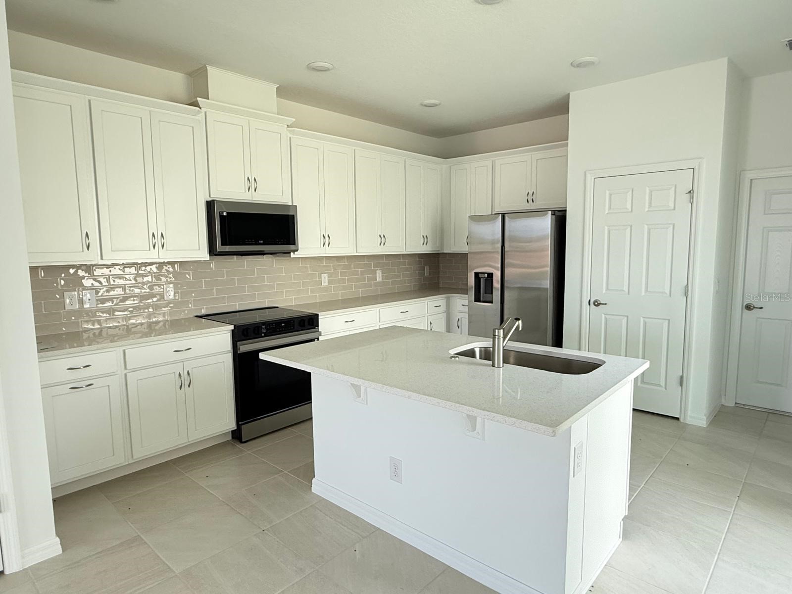 498 Winsome Alley Groveland FL 34736 O6404390 image2