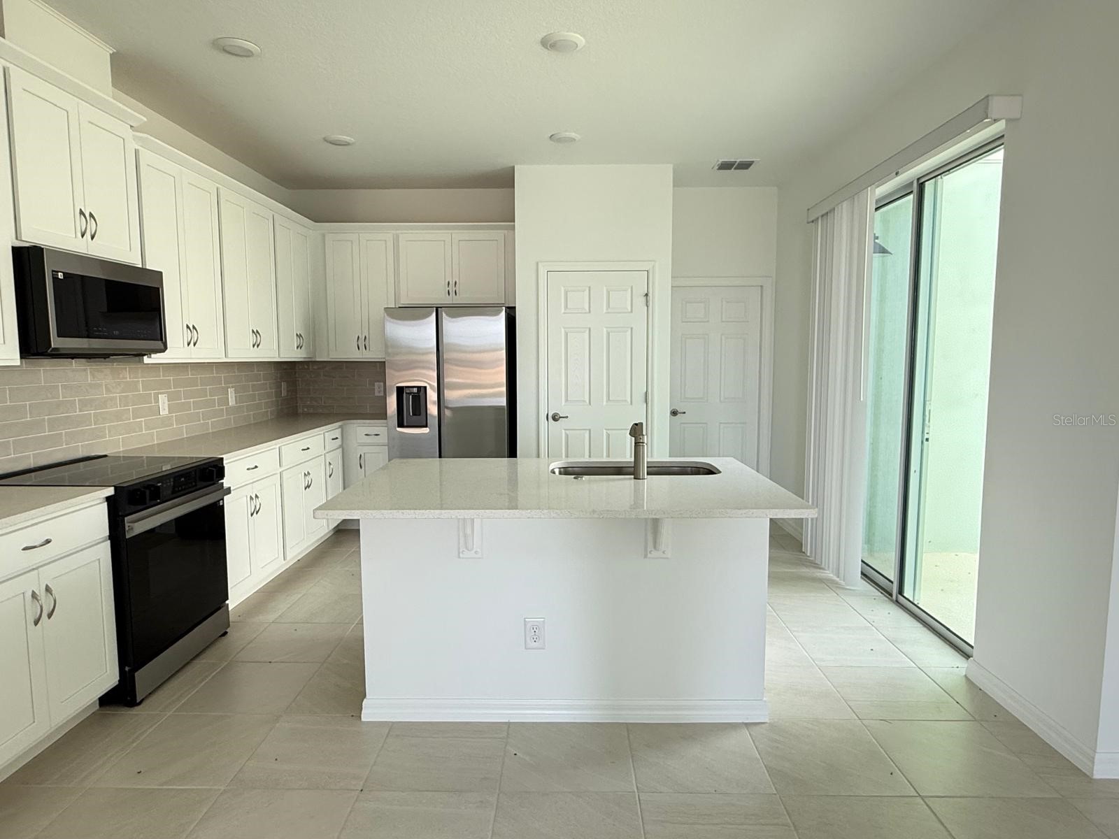 498 Winsome Alley Groveland FL 34736 O6404390 image3