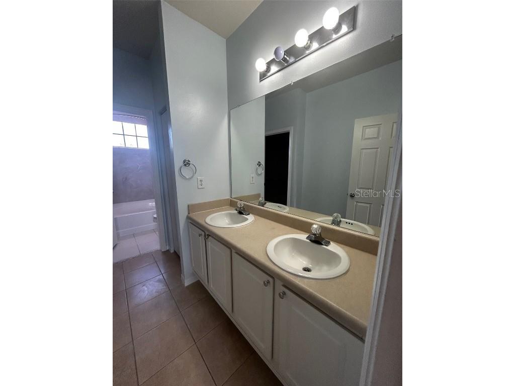 4980 Baraldi Circle #17-208 Sarasota FL 34235 A4659977 image7