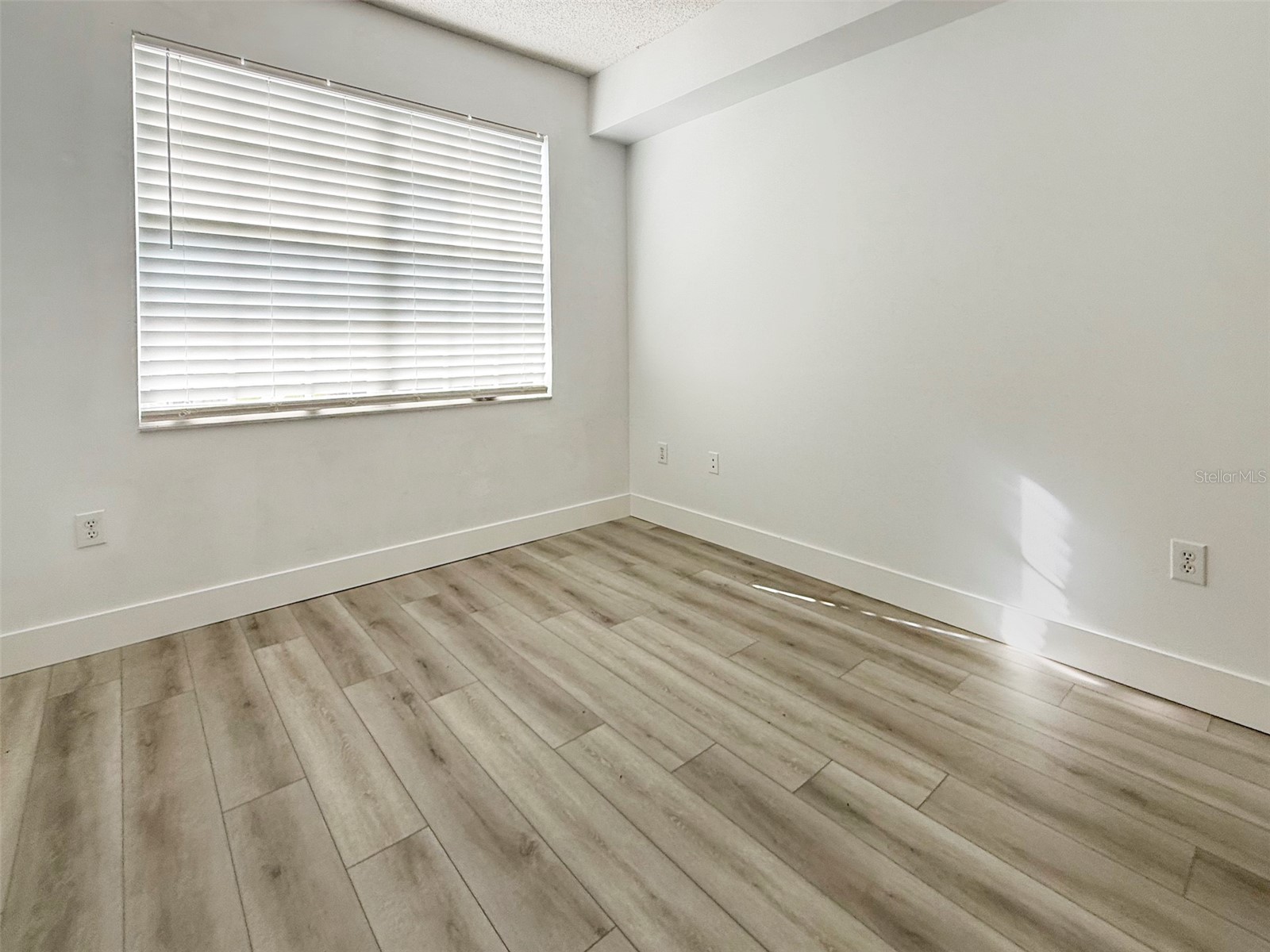 4980 Baraldi Circle #17-208 Sarasota FL 34235 A4687466 image17