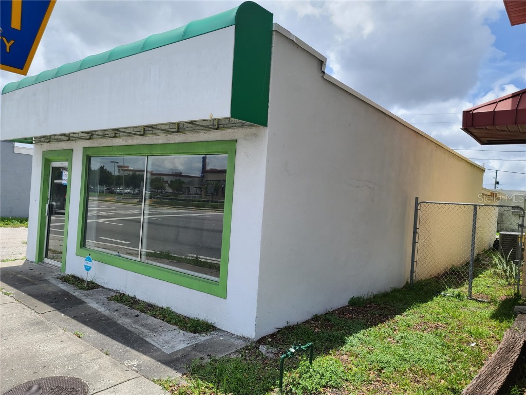 4980 Park Boulevard N Pinellas Park FL 33781 U8255891 image12