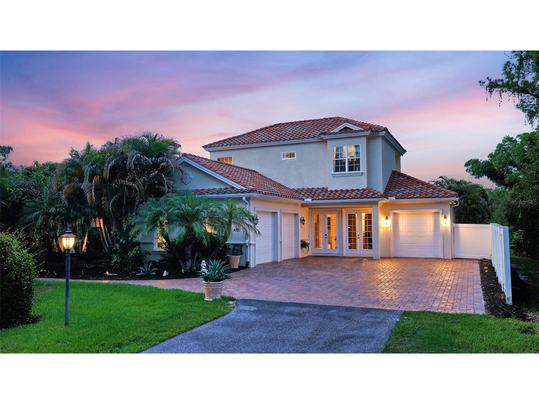 4981 Hubner Circle Sarasota FL 34241 A4694865 image2