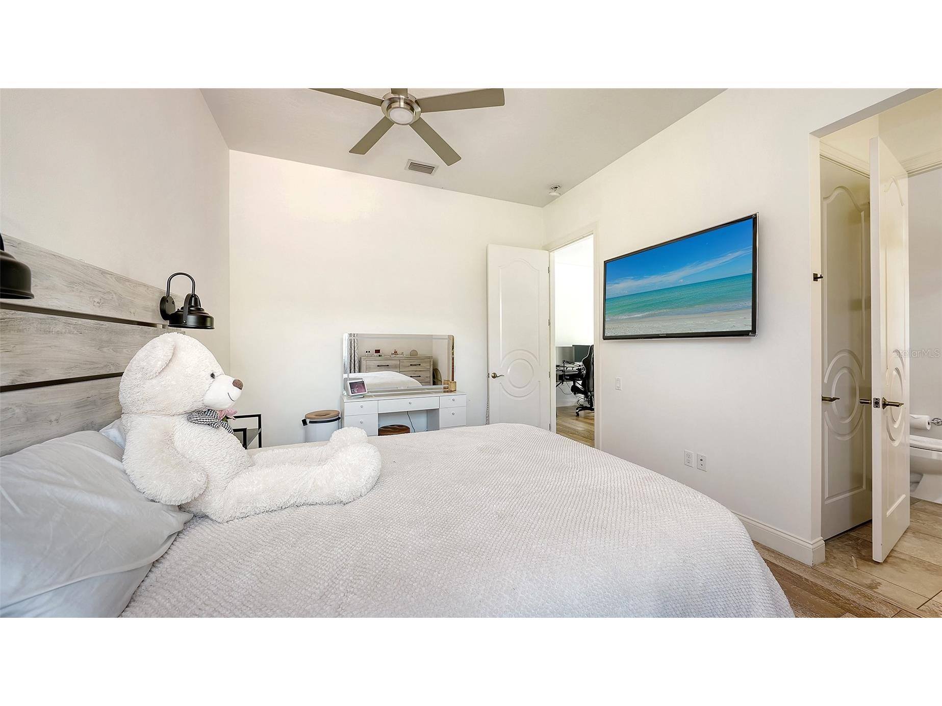 4981 Hubner Circle Sarasota FL 34241 A4694865 image40