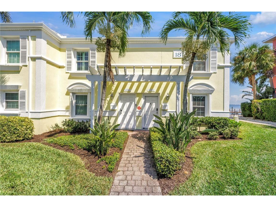 4982 Coquina Key Drive SE Saint Petersburg FL 33705 - TAMPA BAY TB8424408 image3