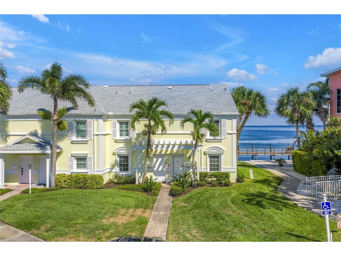 4982 Coquina Key Drive SE Saint Petersburg FL 33705 - TAMPA BAY TB8424408 image52